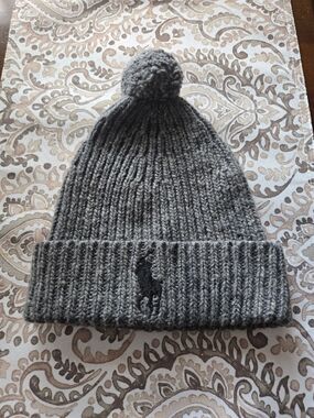 Polo Ralph Lauren Lambs Wool Gray Ribbed Knit Pom Beanie